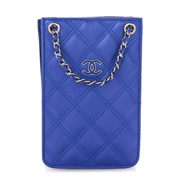 c*t様 CHANEL 青 レザー ケース 2ad1364e6db1517e89e9612e990ecd
