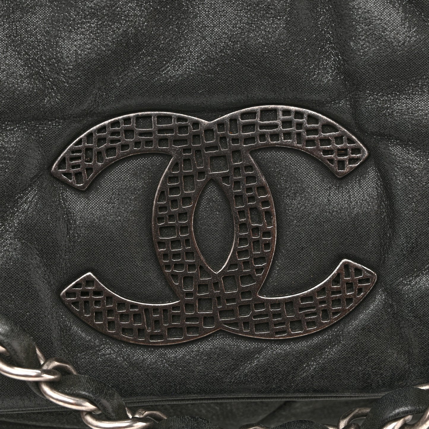 Iridescent Calfskin Glint Accordion Flap Black