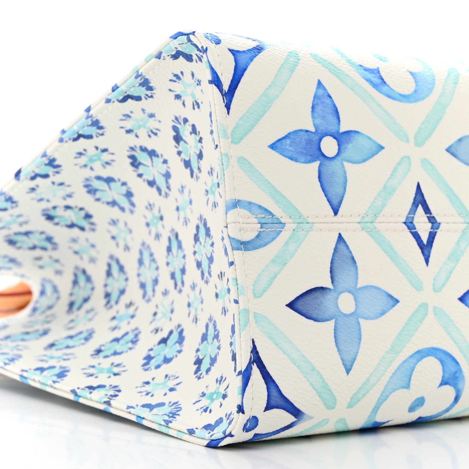 Louis Vuitton Monogram Tiles By The Pool Onthego MM Lagoon Blue 8 of 9
