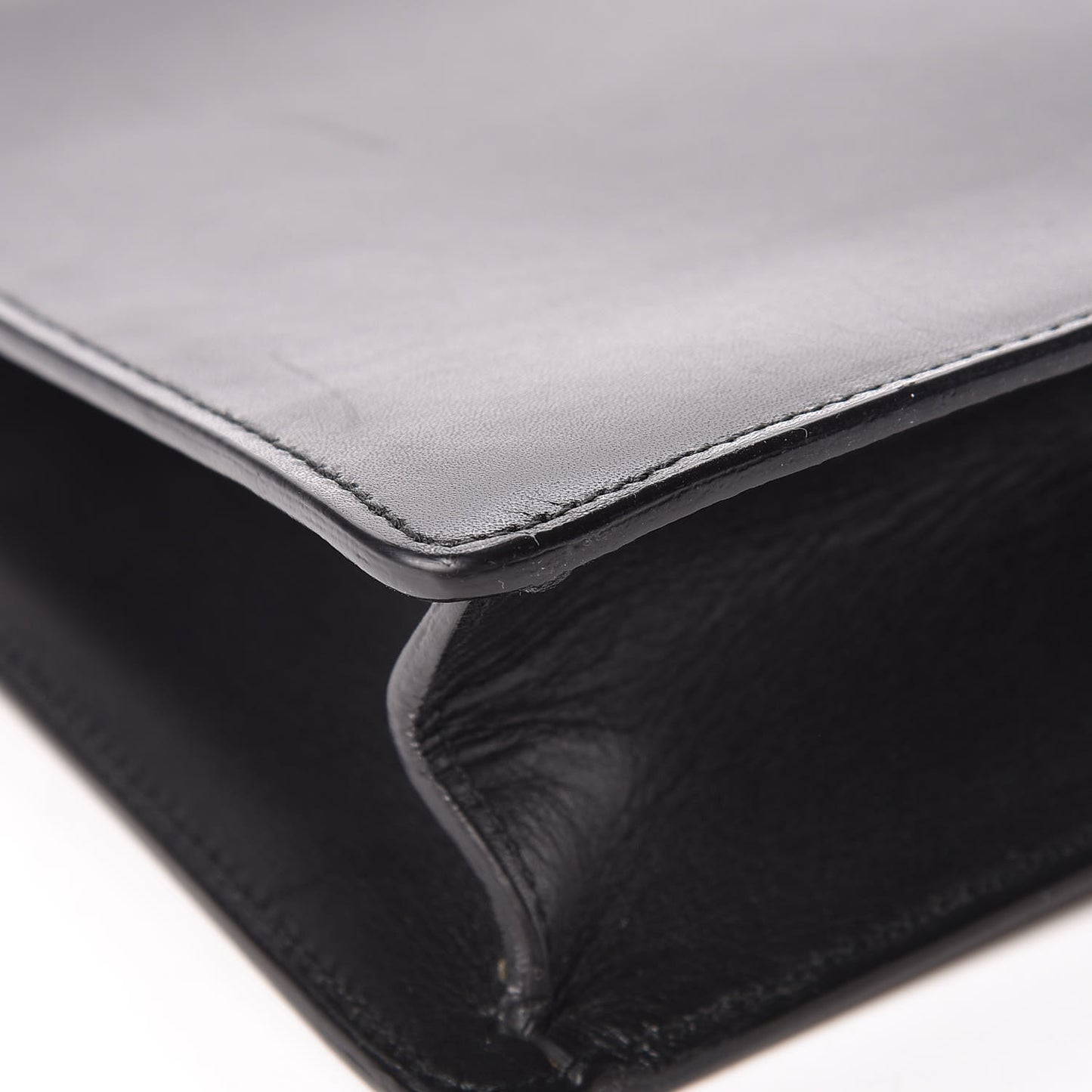 Calfskin Medium Classic Betty Black