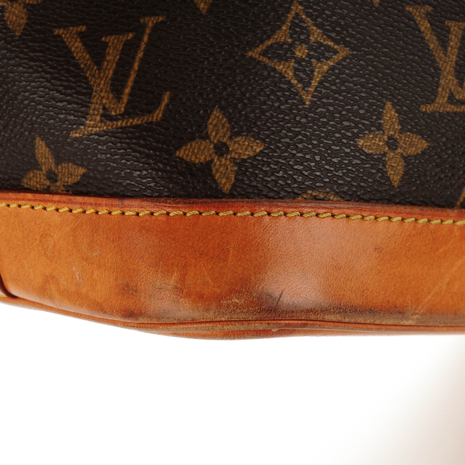 Louis Vuitton Monogram Alma PM 9 of 12