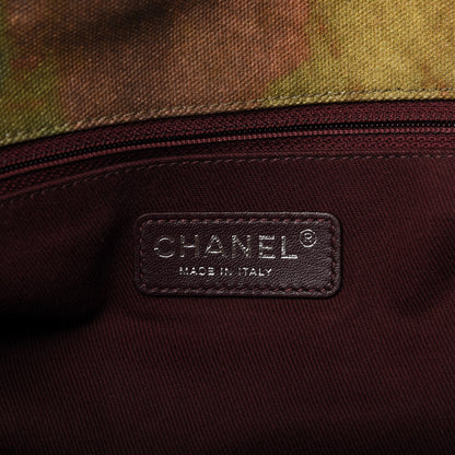 Chanel Washed Toile Large Graffiti On The Pavements Messenger Khaki Multicolor 8 of 10