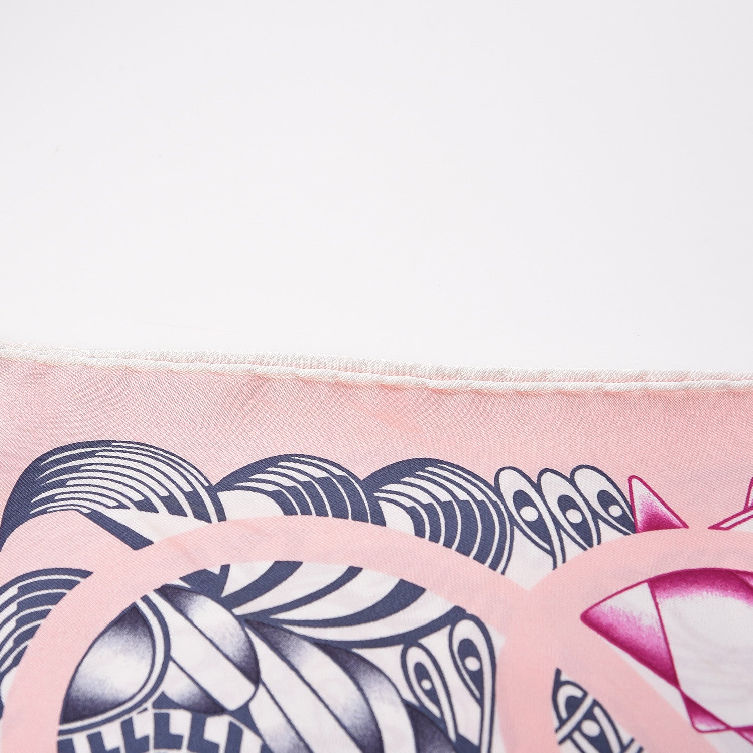 Hermes Silk Reverie Solitaire Scarf 90 Rose Pale Bleu Fuchsia 8 of 10