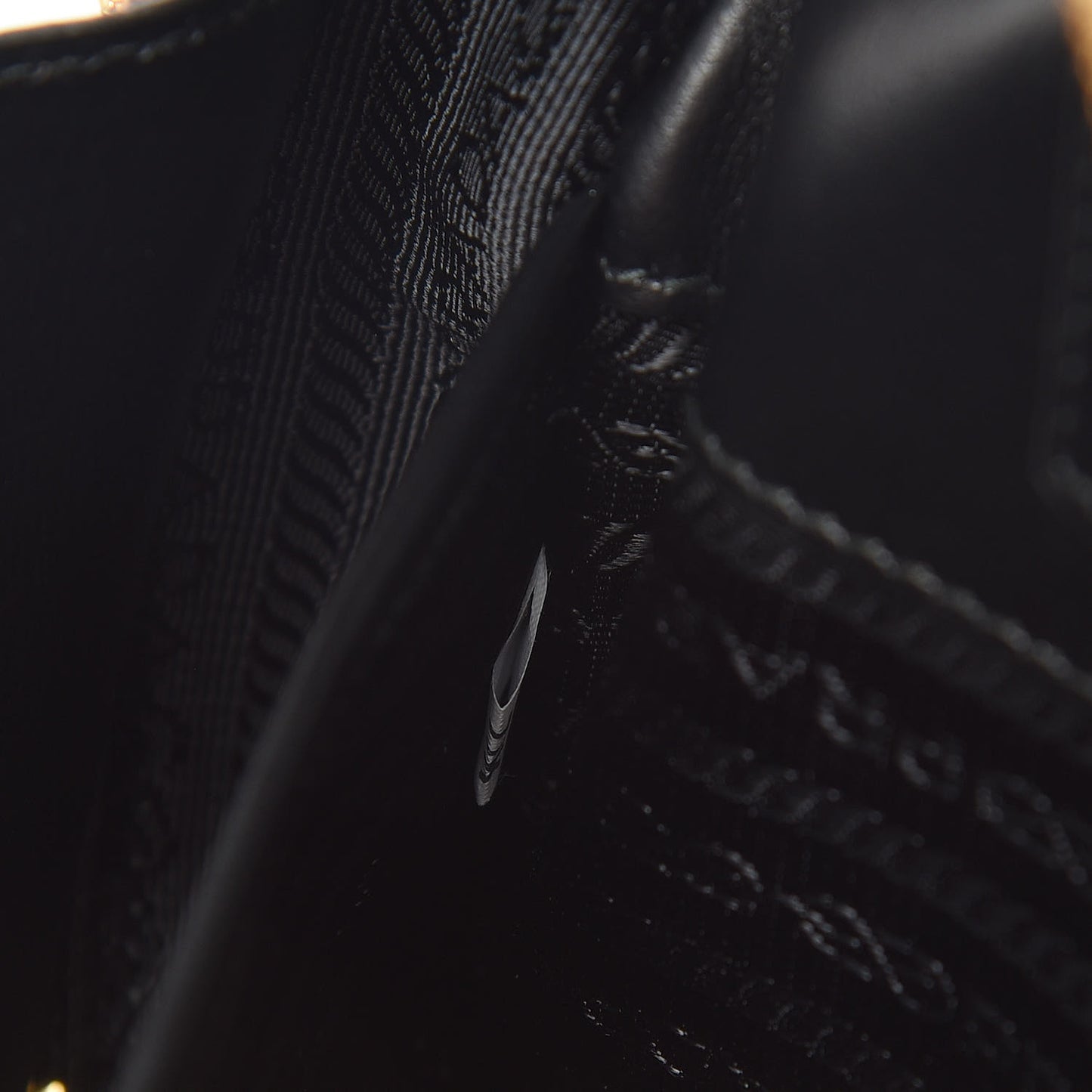 Saffiano Lux Odette Crossbody Cipria