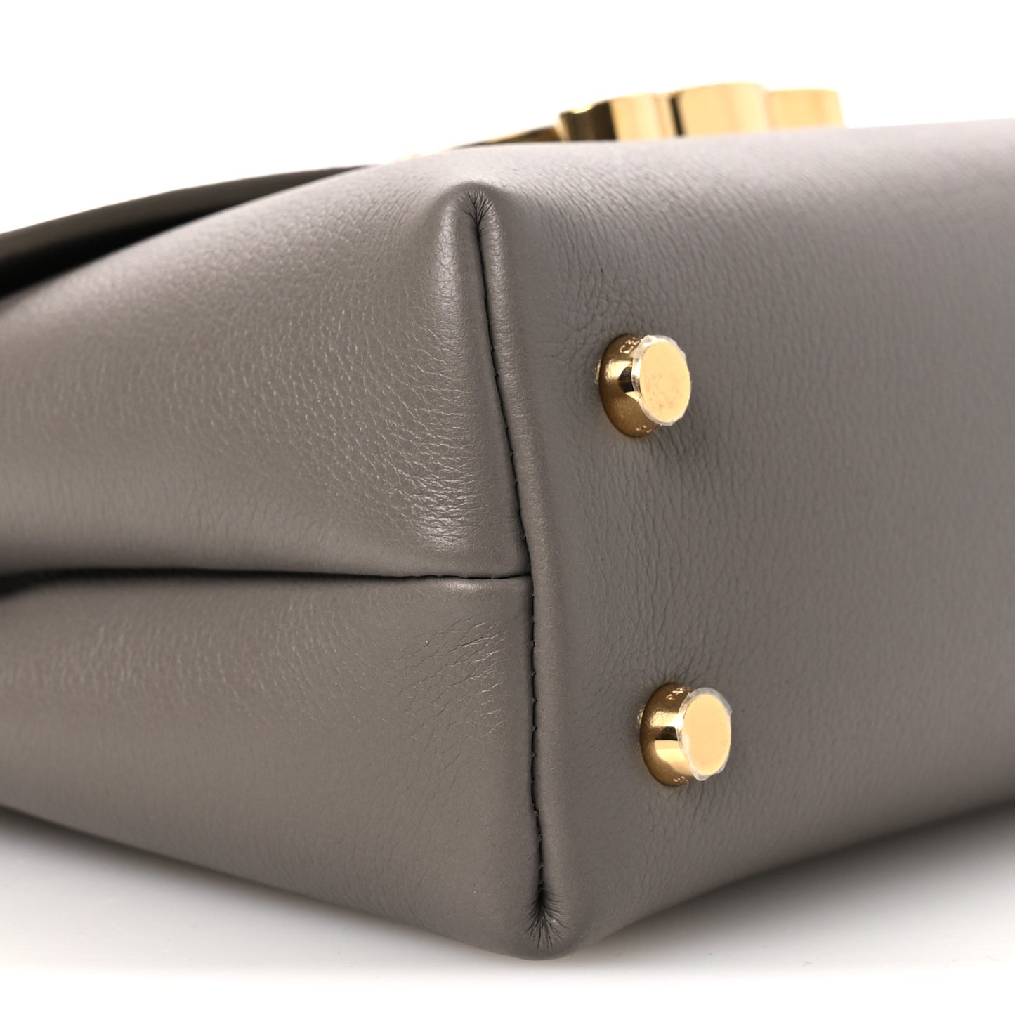 Supple Calfskin Teen Nino Pebble
