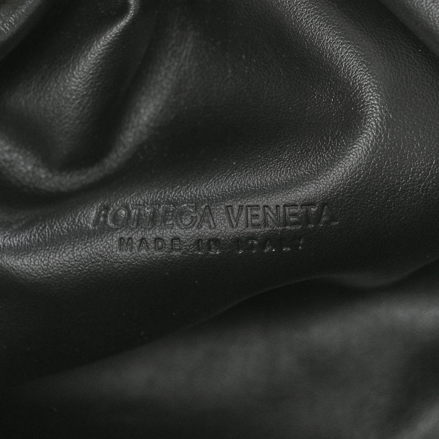 Bottega Veneta Metallic Bark Calfskin Embossed The Pouch Oversized Clutch Oro 6 of 8