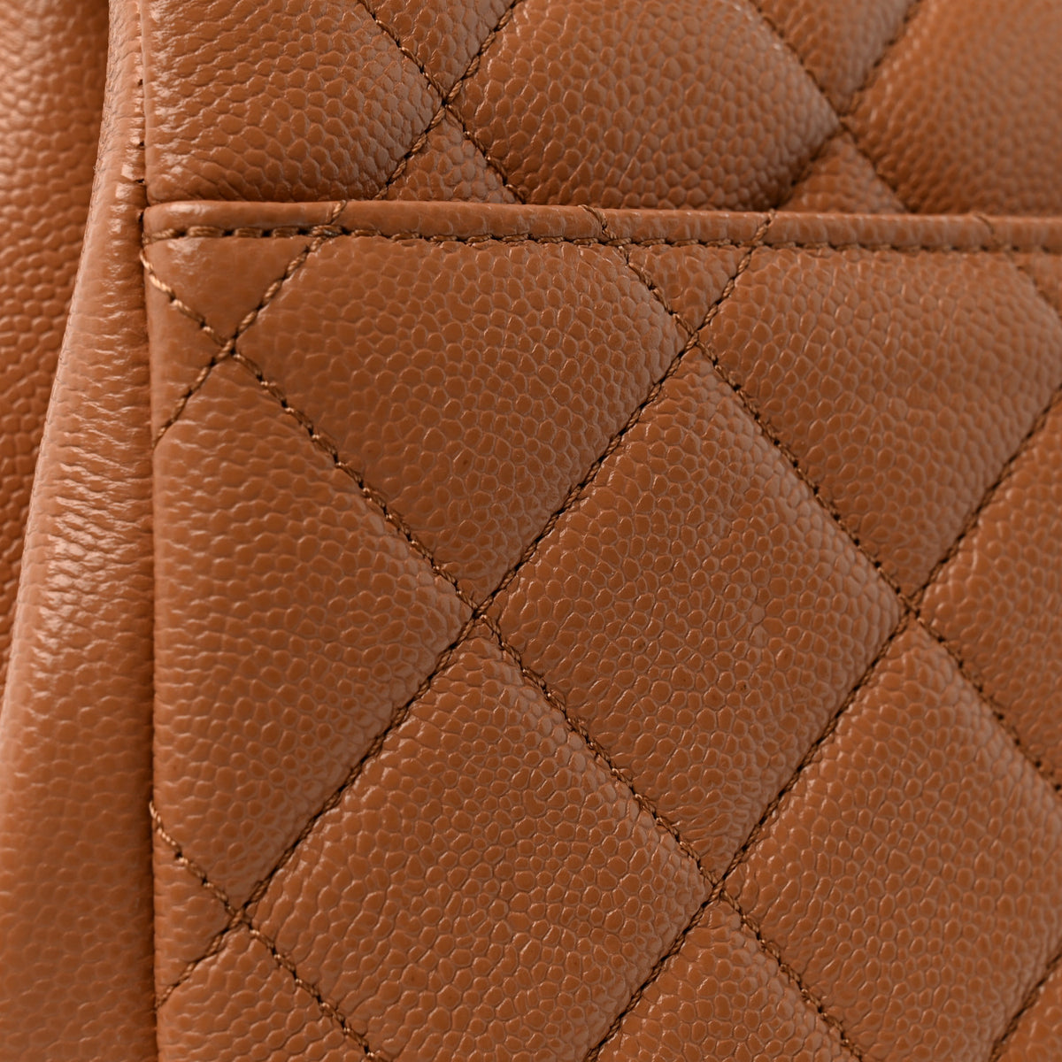 Caviar Quilted Medium Business Affinity Flap Brown