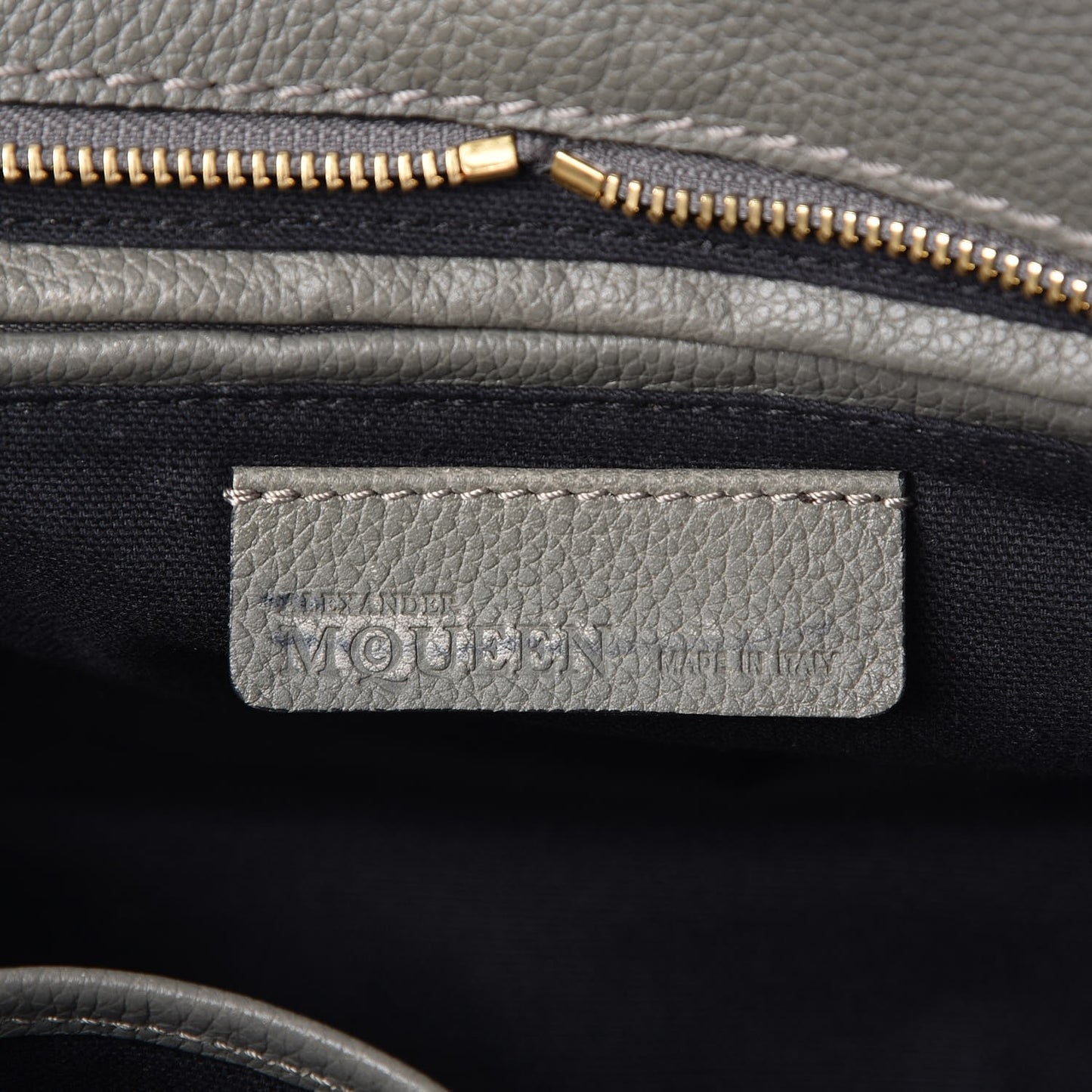 Pebbled Calfskin Small Skull Padlock Zip Around Tote Dark Grey