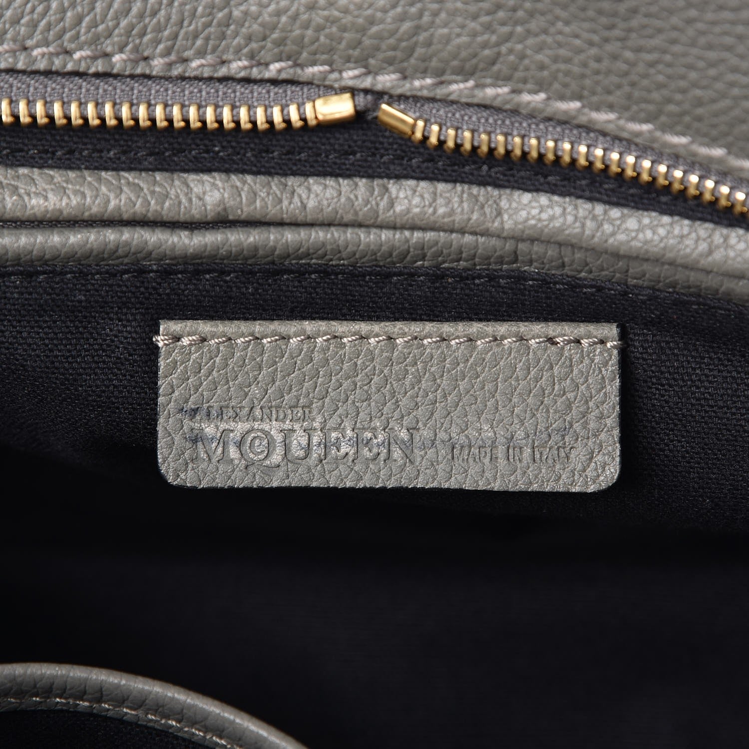 Alexander McQueen Pebbled Calfskin Small Skull Padlock Zip Around Tote Dark Grey 6 of 7