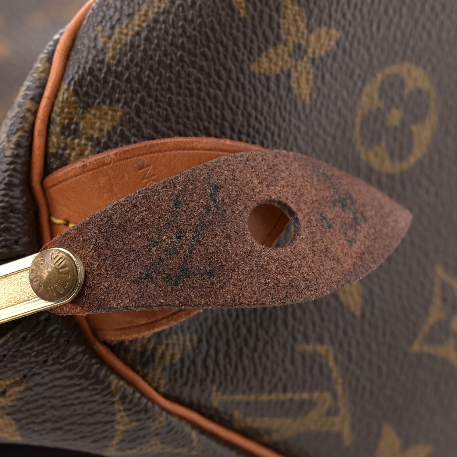 Louis Vuitton Monogram Speedy 40 11 of 15