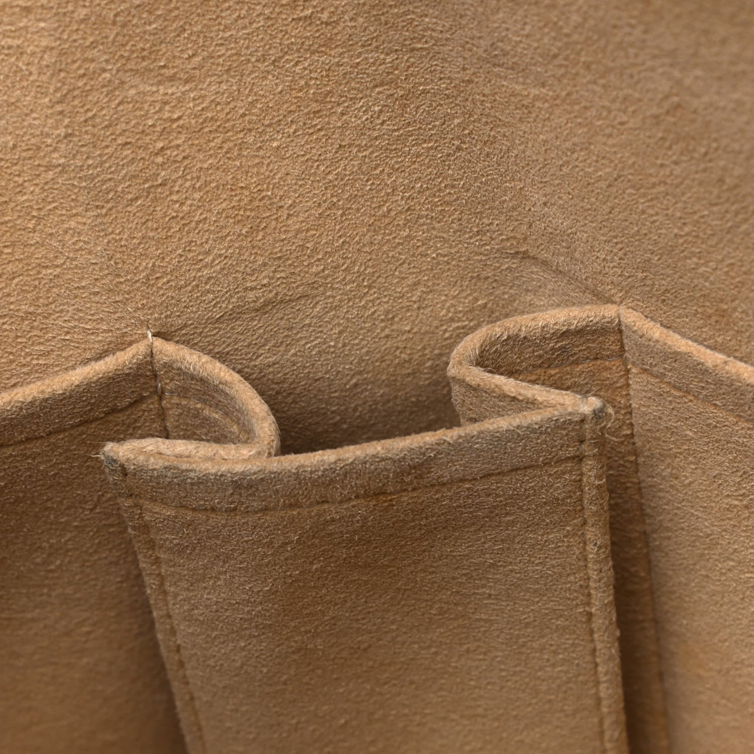 Louis Vuitton Monogram Luco 7 of 18