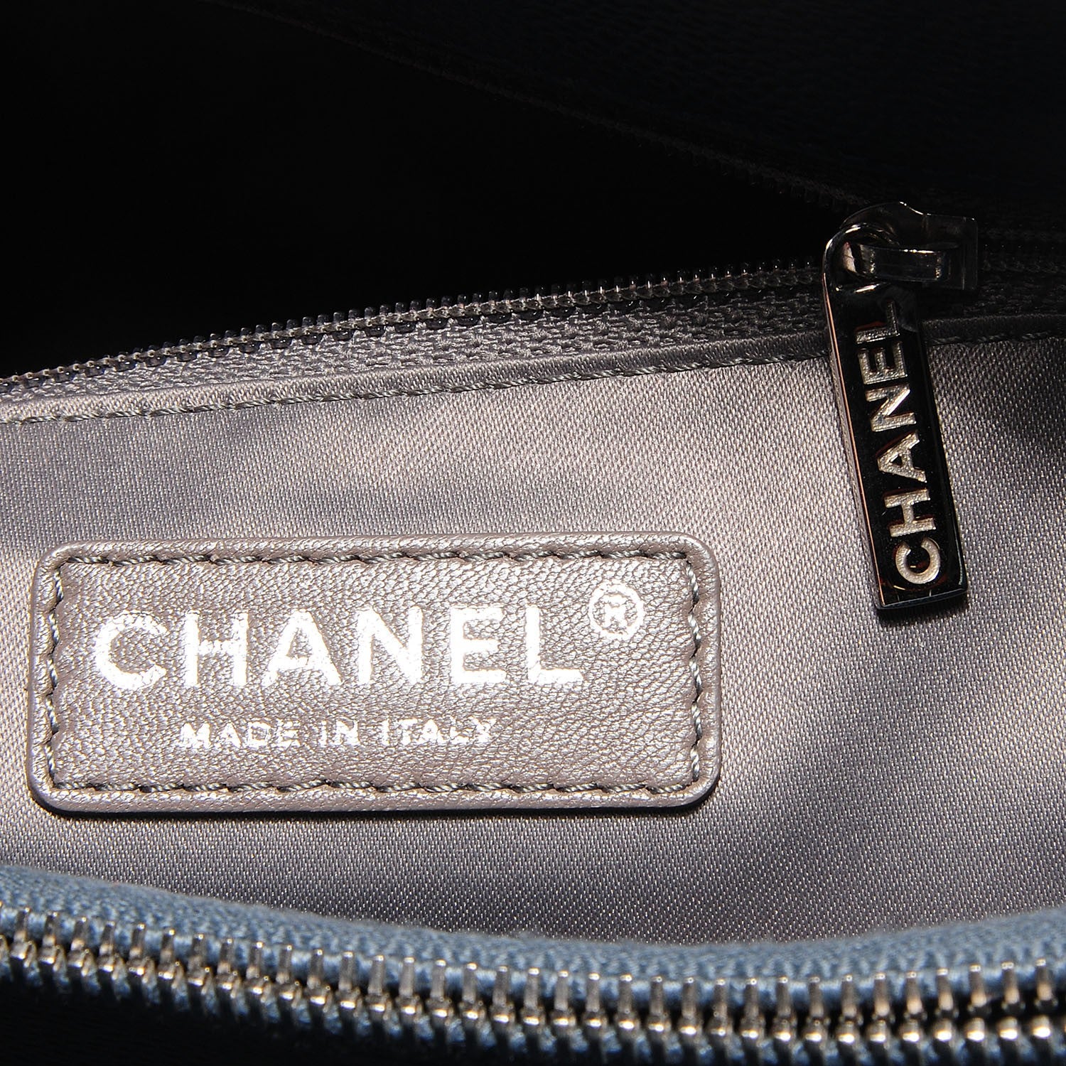 Chanel Caviar Grand Shopping Tote GST Dark Blue 5 of 8