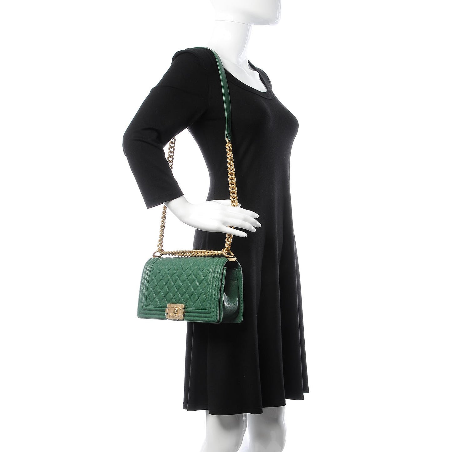 Caviar Quilted Medium Boy Flap Green