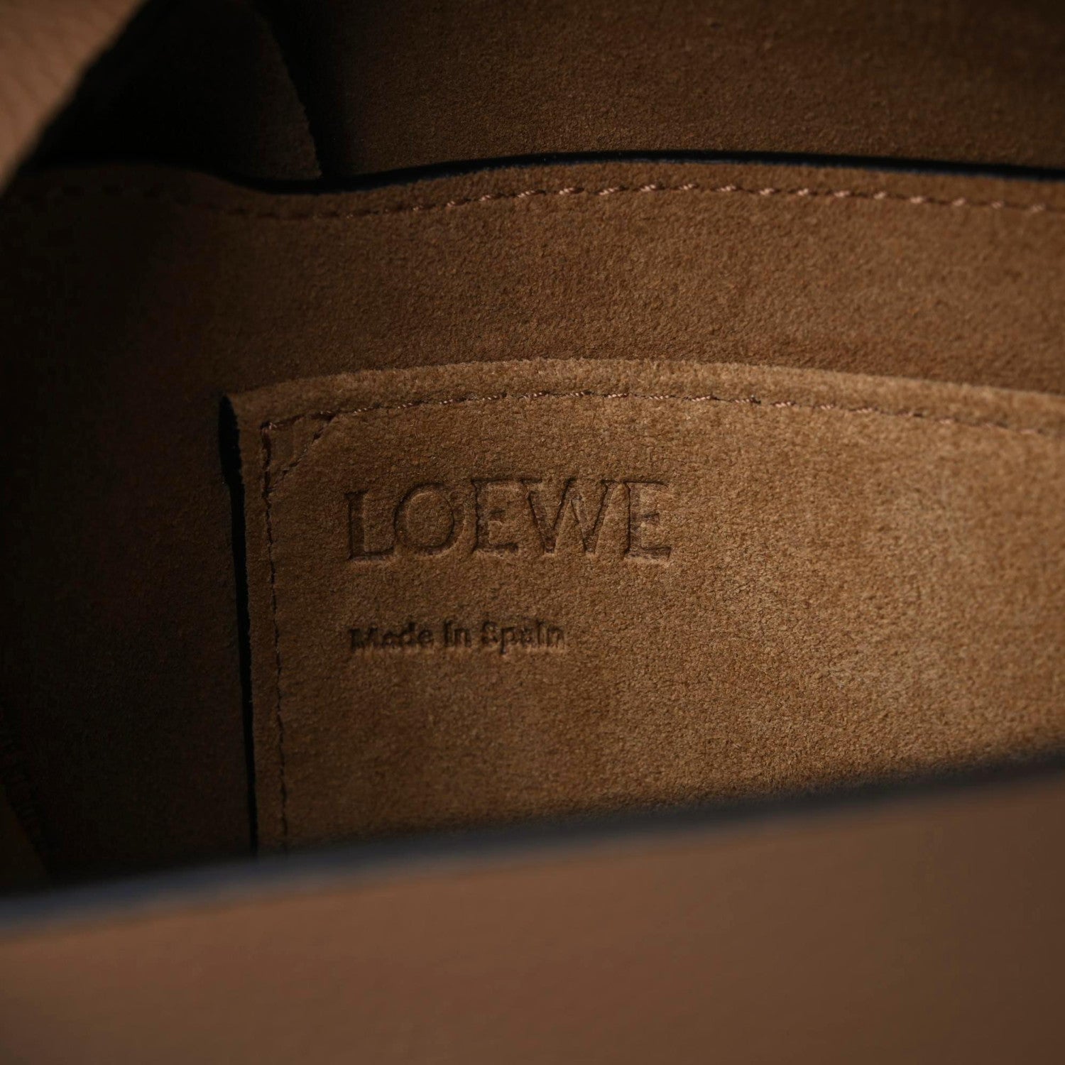 Loewe Grained Calfskin Small Gate Crossbody Bag Mocca Black 11 of 12