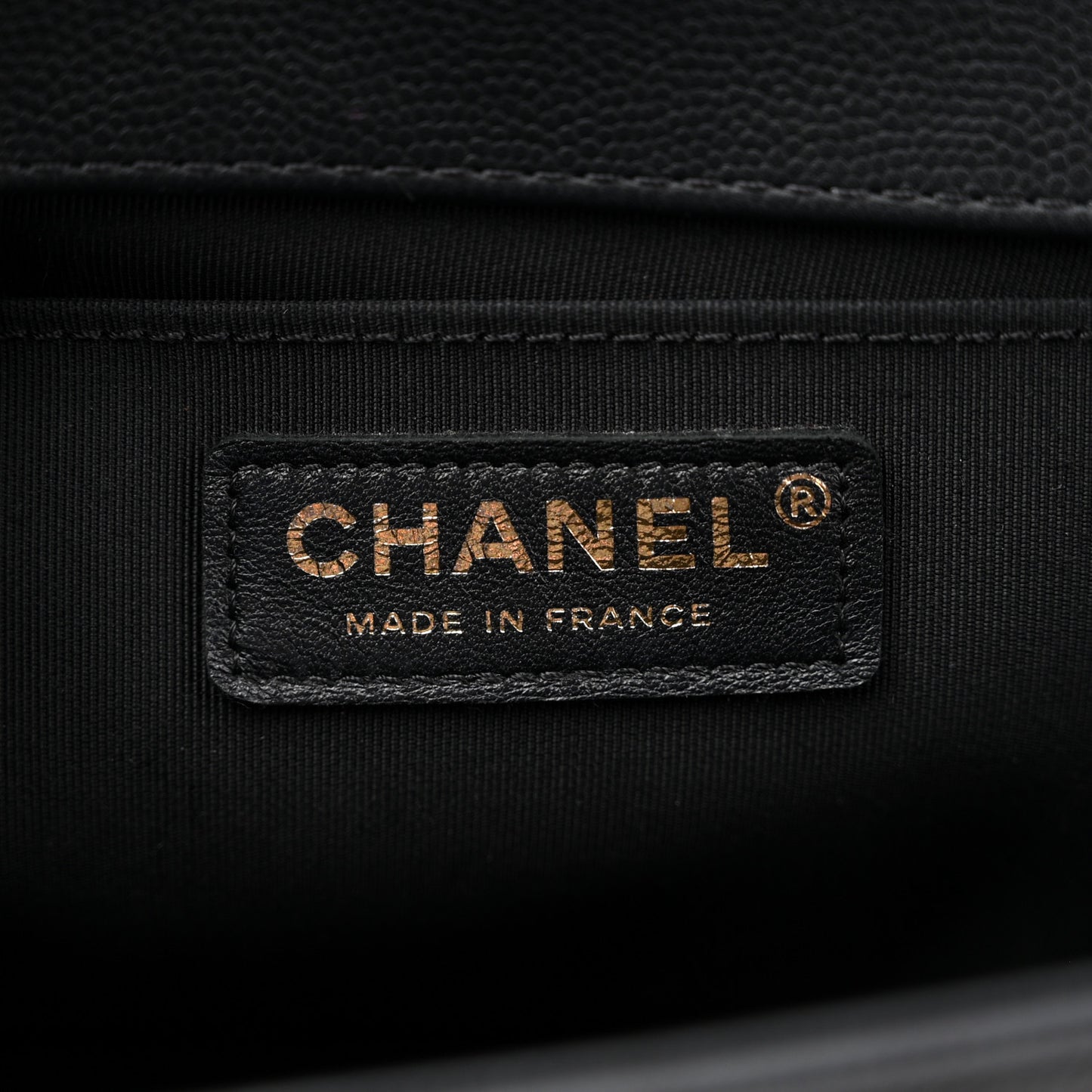 Caviar Quilted Medium Boy Flap Black
