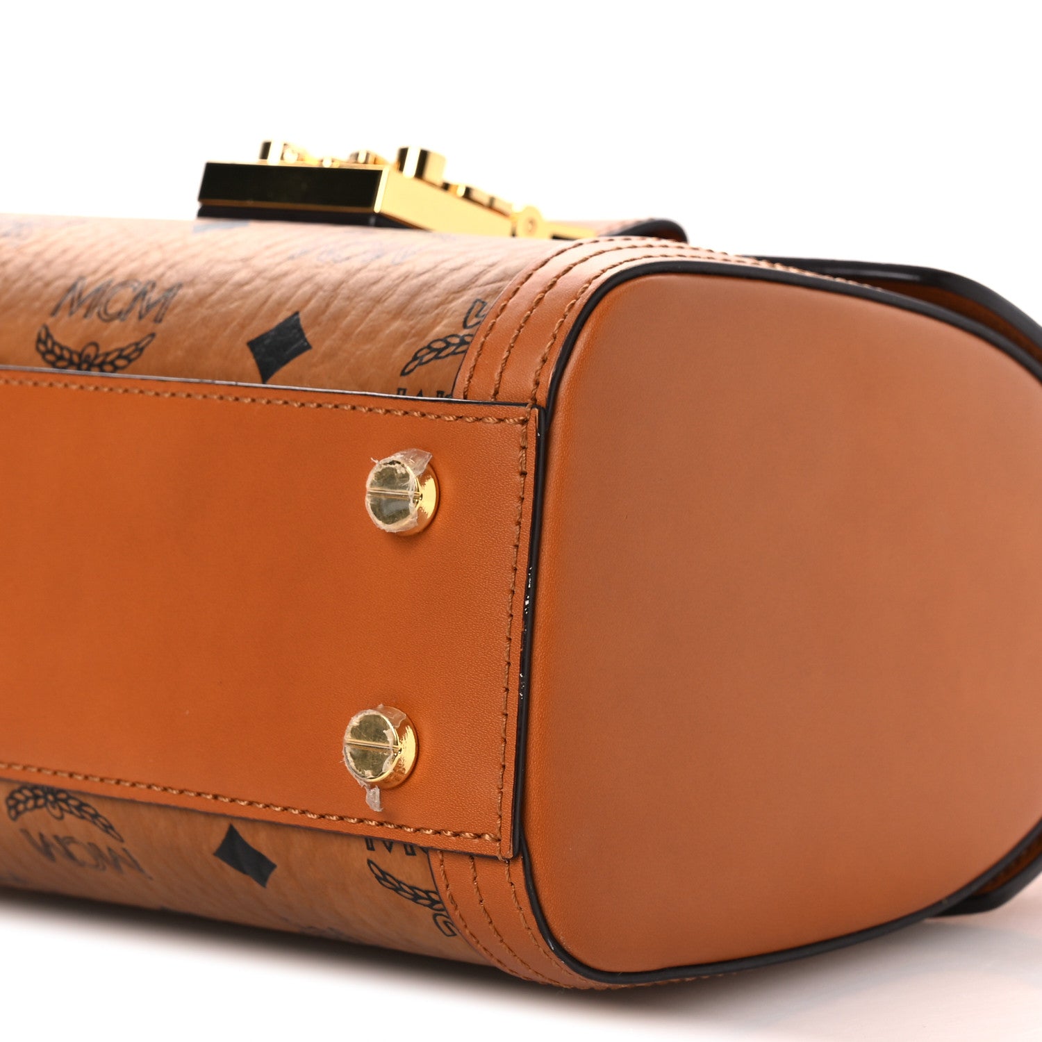 mcm ボディバッグ　cognac smallサイズ✨ Designer Bags | Visetos Bags | MCM® CA
