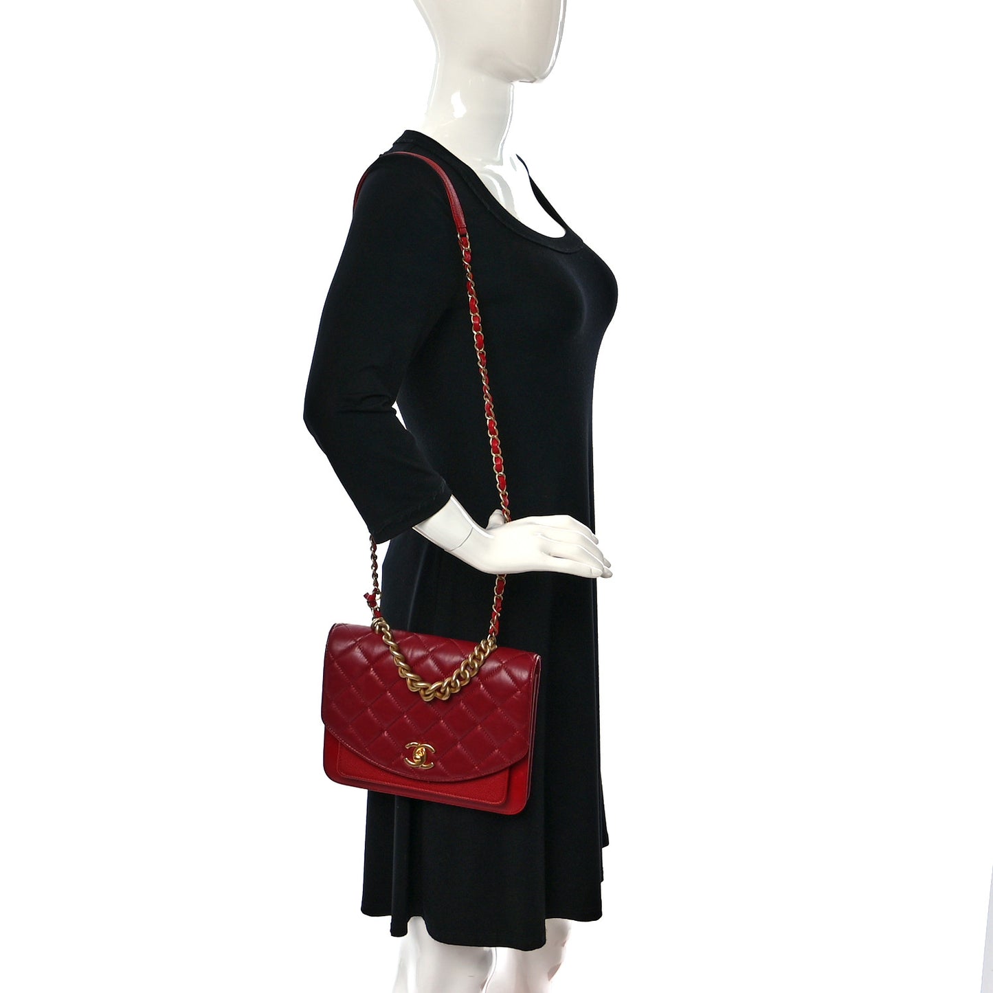 Calfskin Caviar Quilted Chain Handle Flap Red