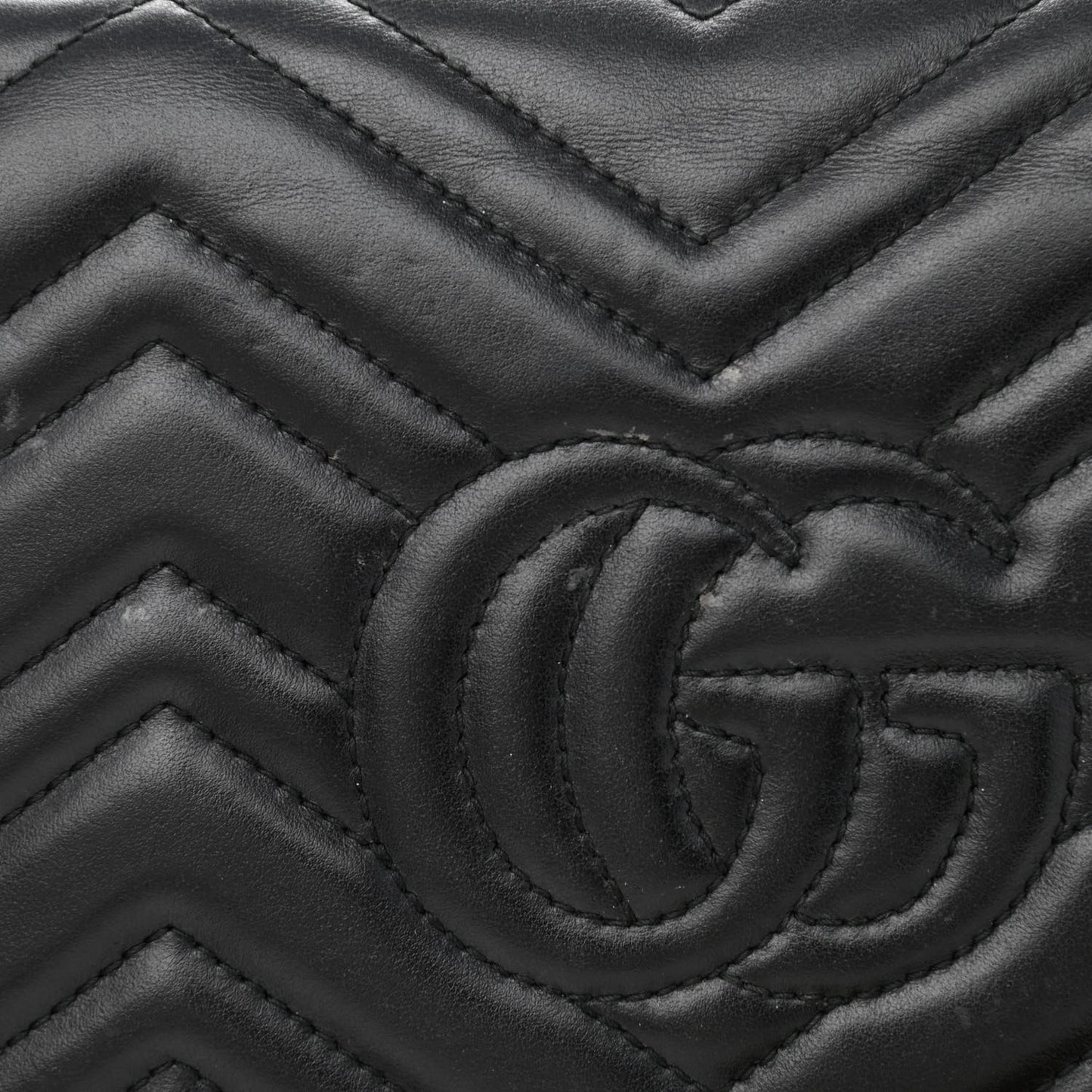 Calfskin Matelasse GG Marmont Chain Wallet Black