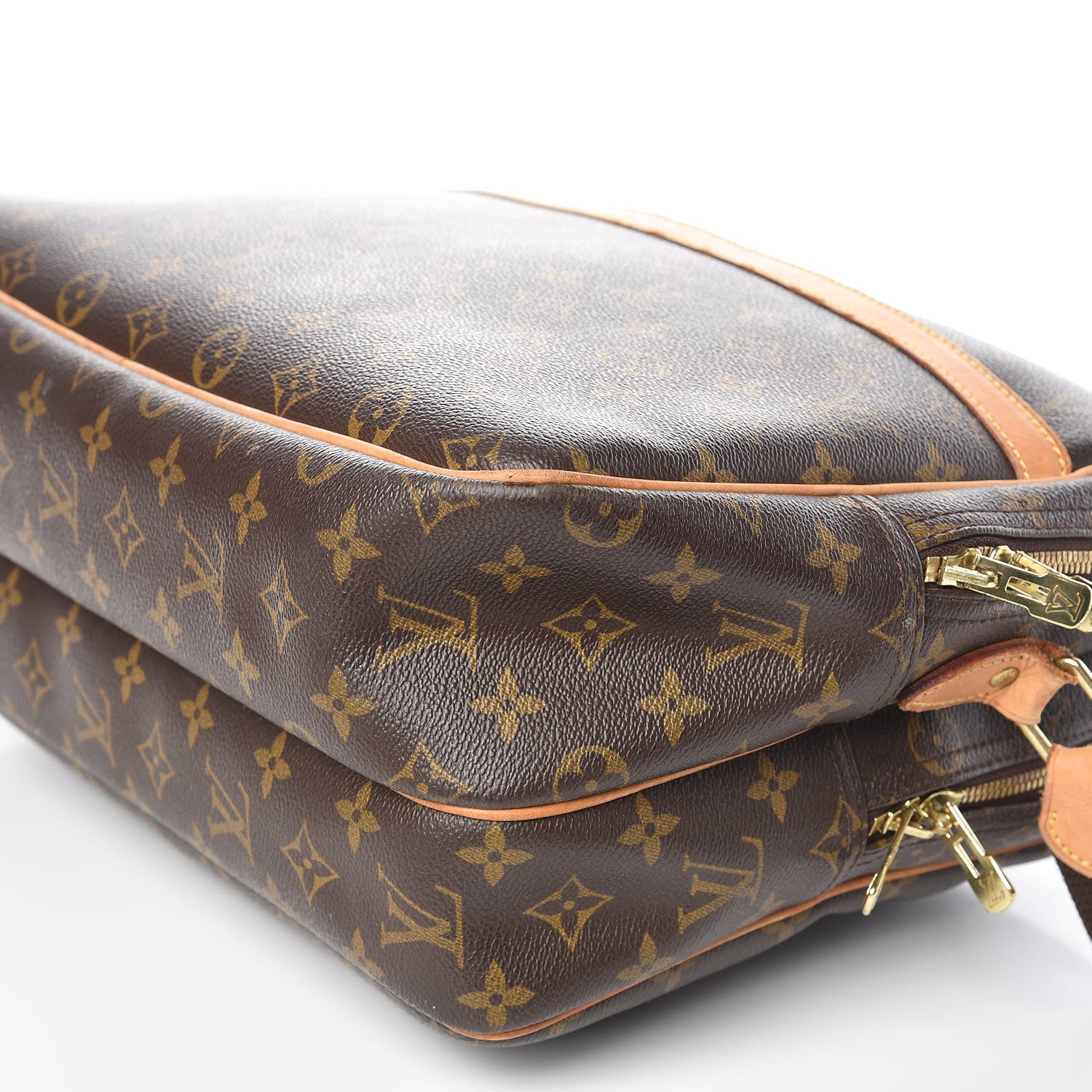 Louis Vuitton Monogram Reporter GM 6 of 13