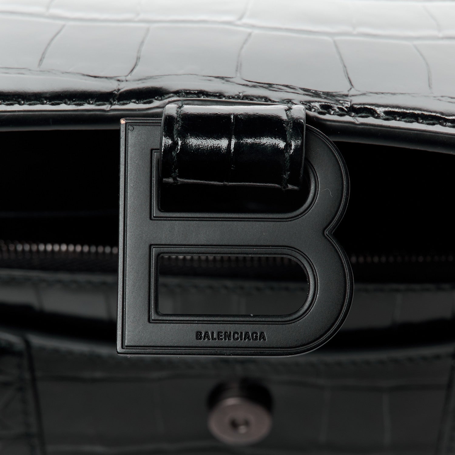 Balenciaga Shiny Calfskin Monochrome Crocodile Embossed Hourglass Wallet On Chain Black 8 of 11