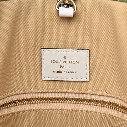 Louis Vuitton Monogram Giant Onthego GM Kaki Beige 7 of 13