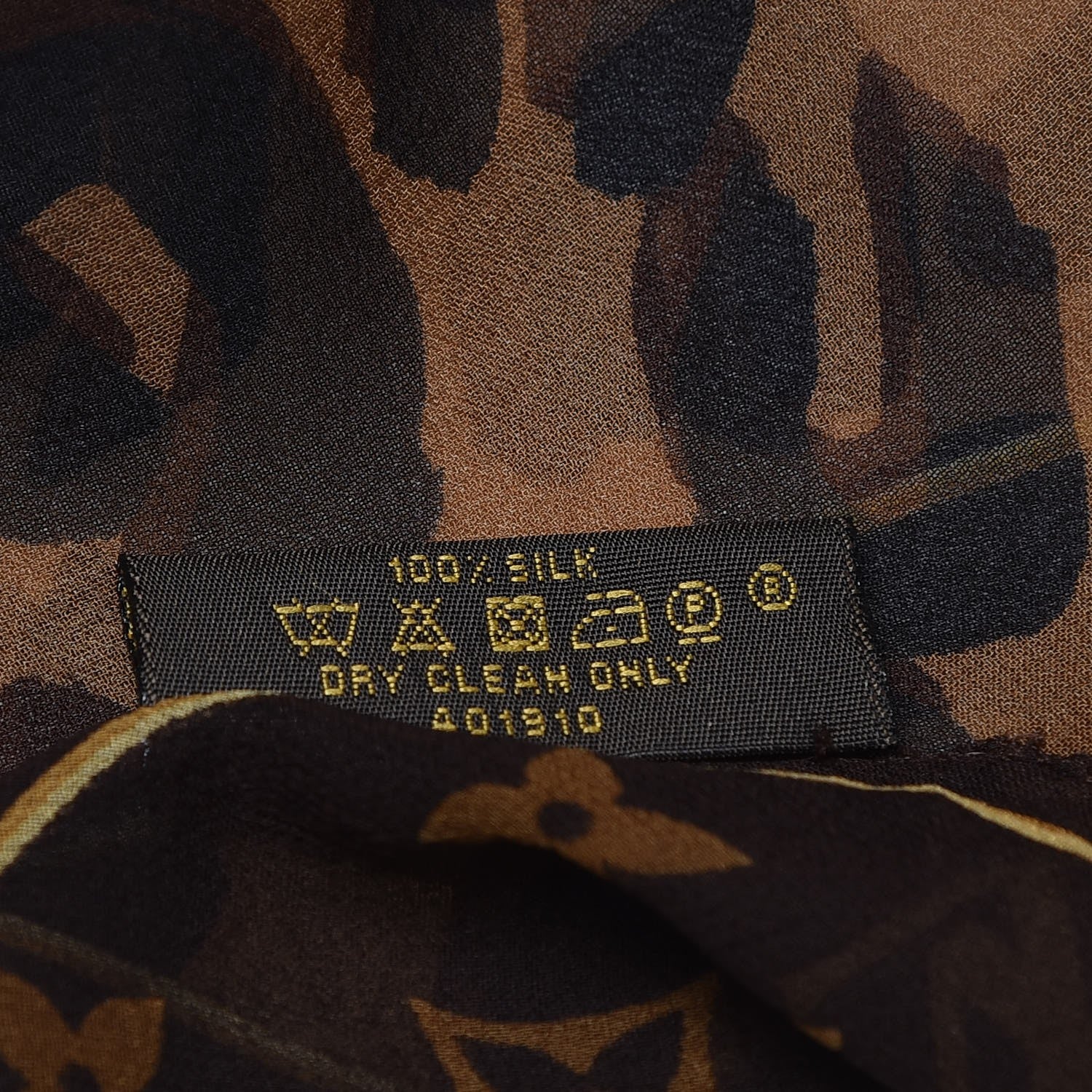 Louis Vuitton Silk Crepe Leopard Monogram Scarf 4 of 6