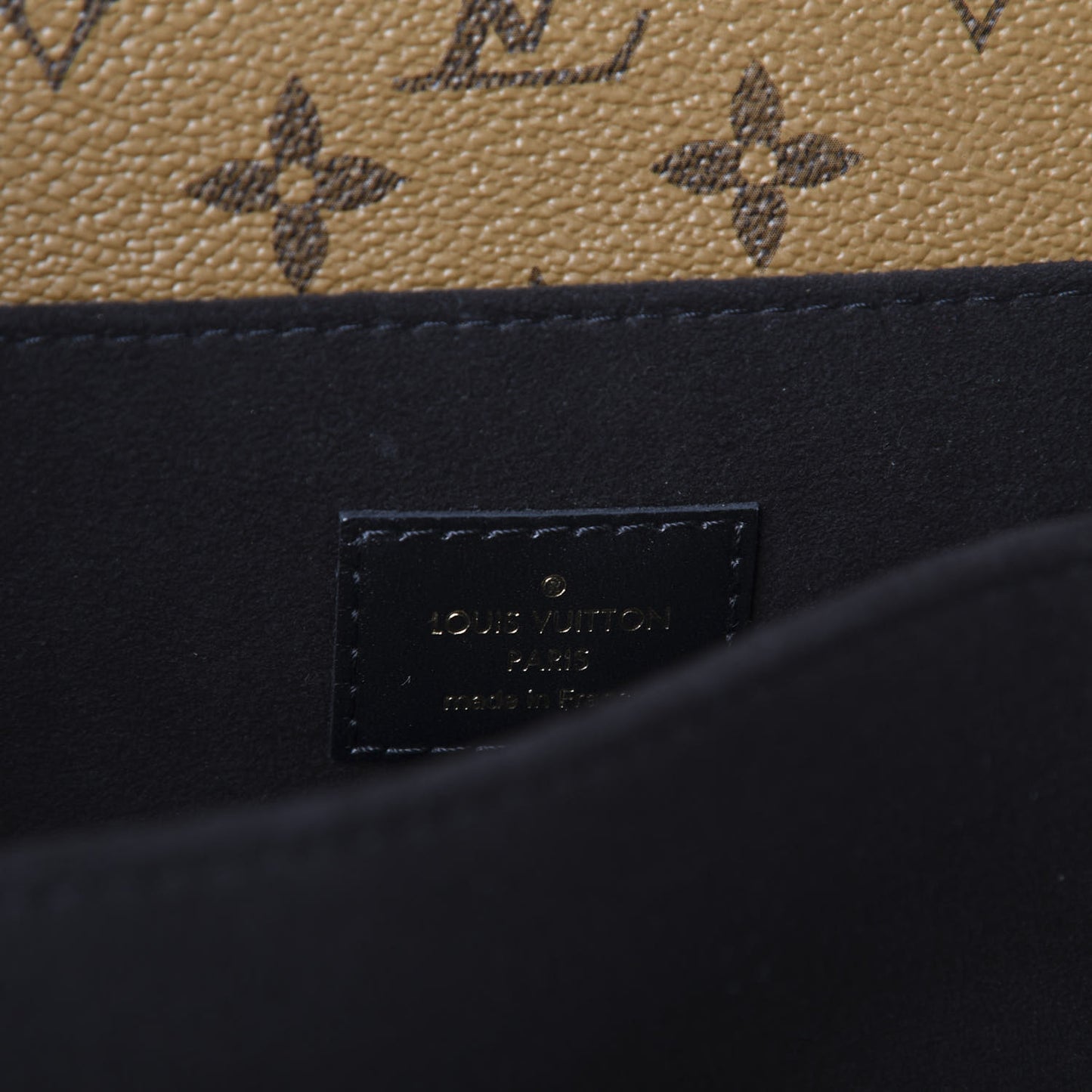 Reverse Monogram Pochette Metis