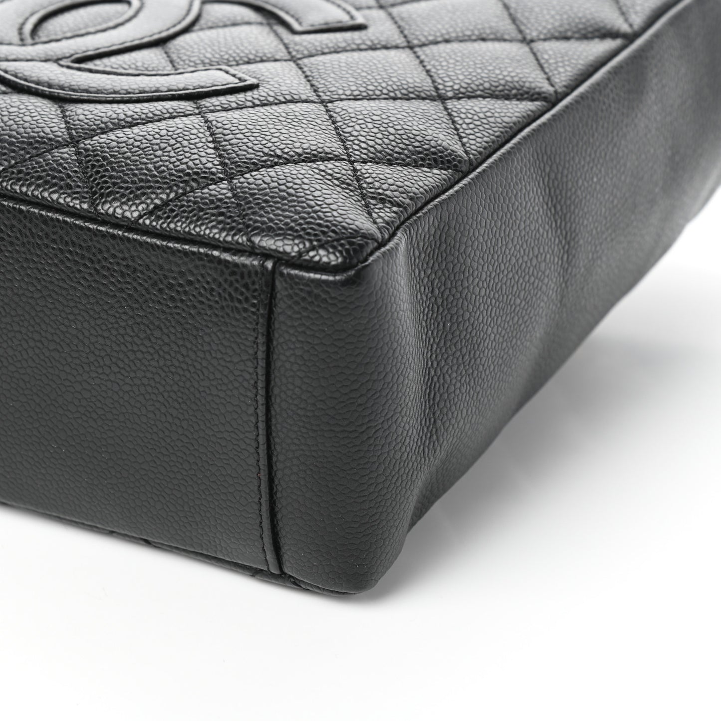 Caviar Quilted Petit Shopping Tote PST Black