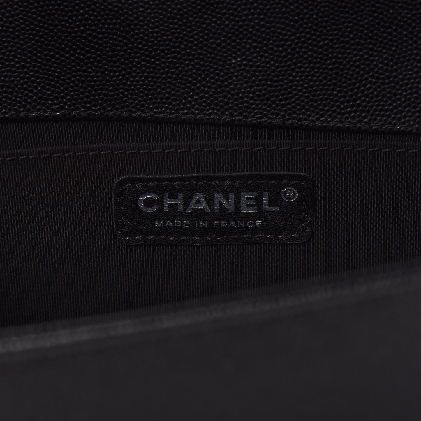 Caviar Quilted Medium Boy Flap Black
