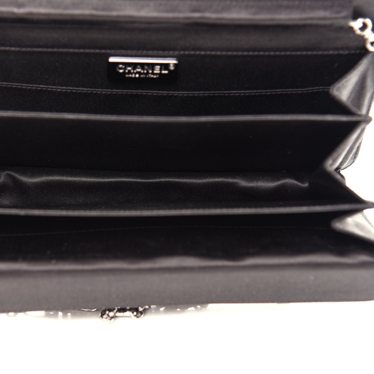 Satin Quilted CC Clutch With Chain Black
