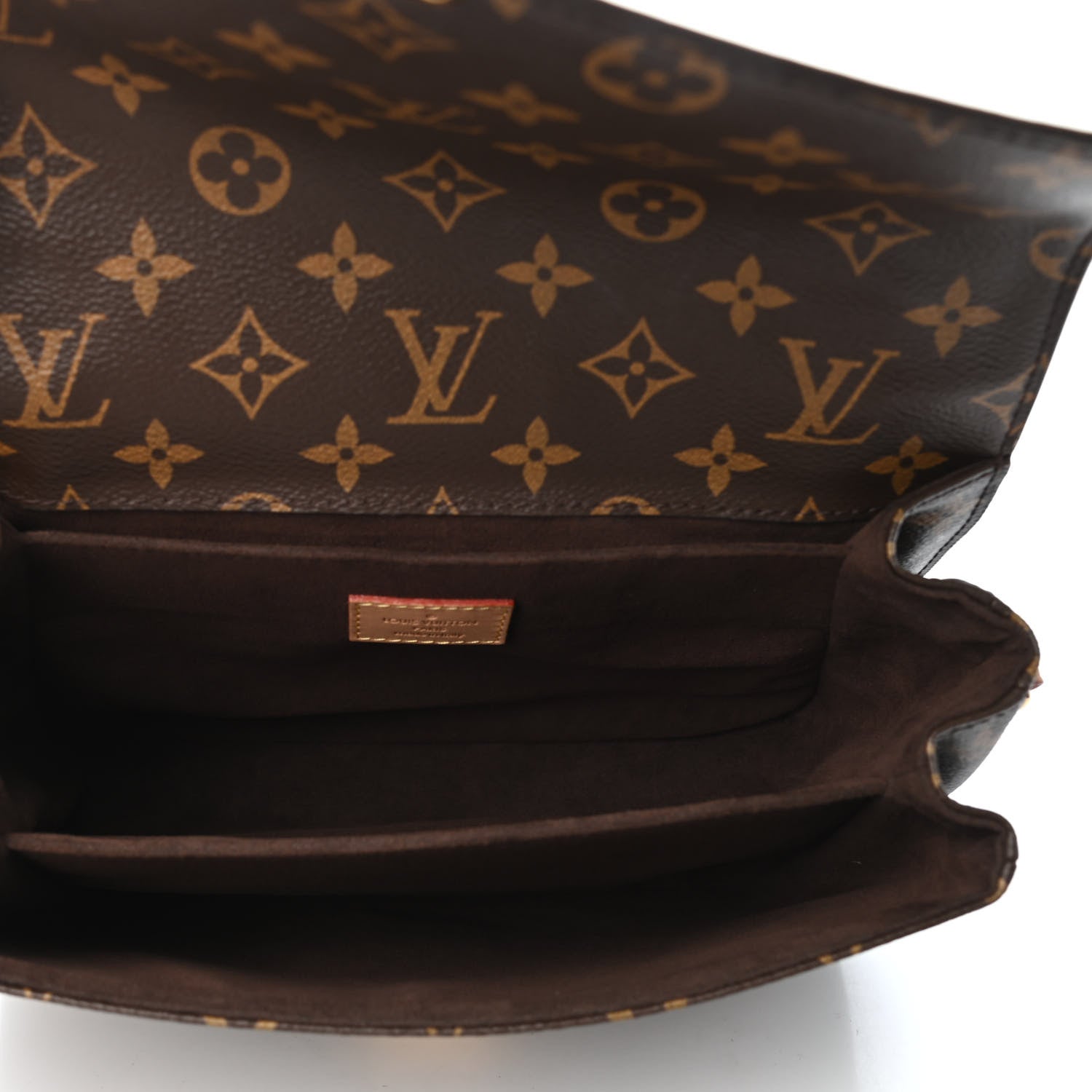 Louis Vuitton Monogram Pochette Metis 4 of 4