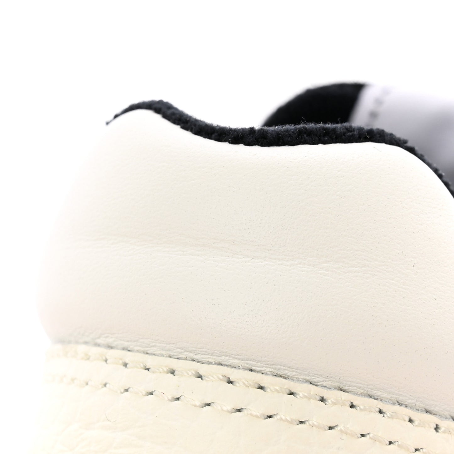Grained Calfskin Fabric Womens Logo Sneakers 35 White Black