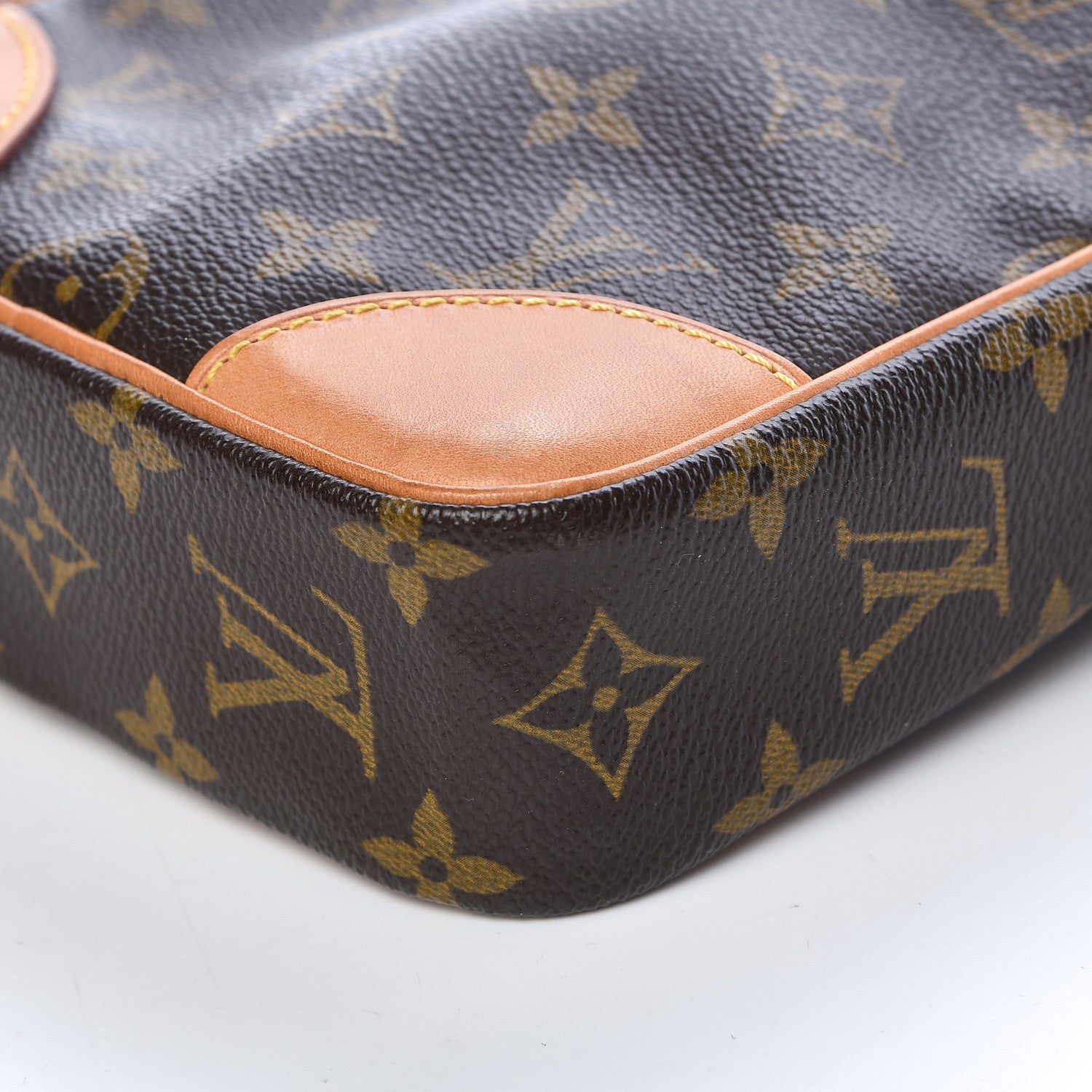 Louis Vuitton Monogram Danube 21 9 of 13