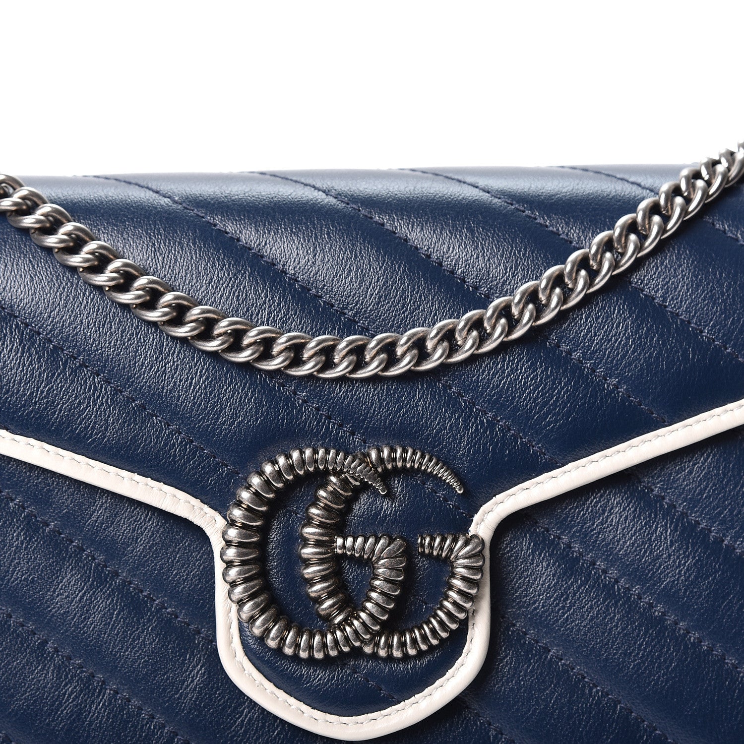 Gucci Vintage Effect Calfskin Matelasse Diagonal Torchon GG Marmont Chain Wallet Blue Agata Mystic White 6 of 10