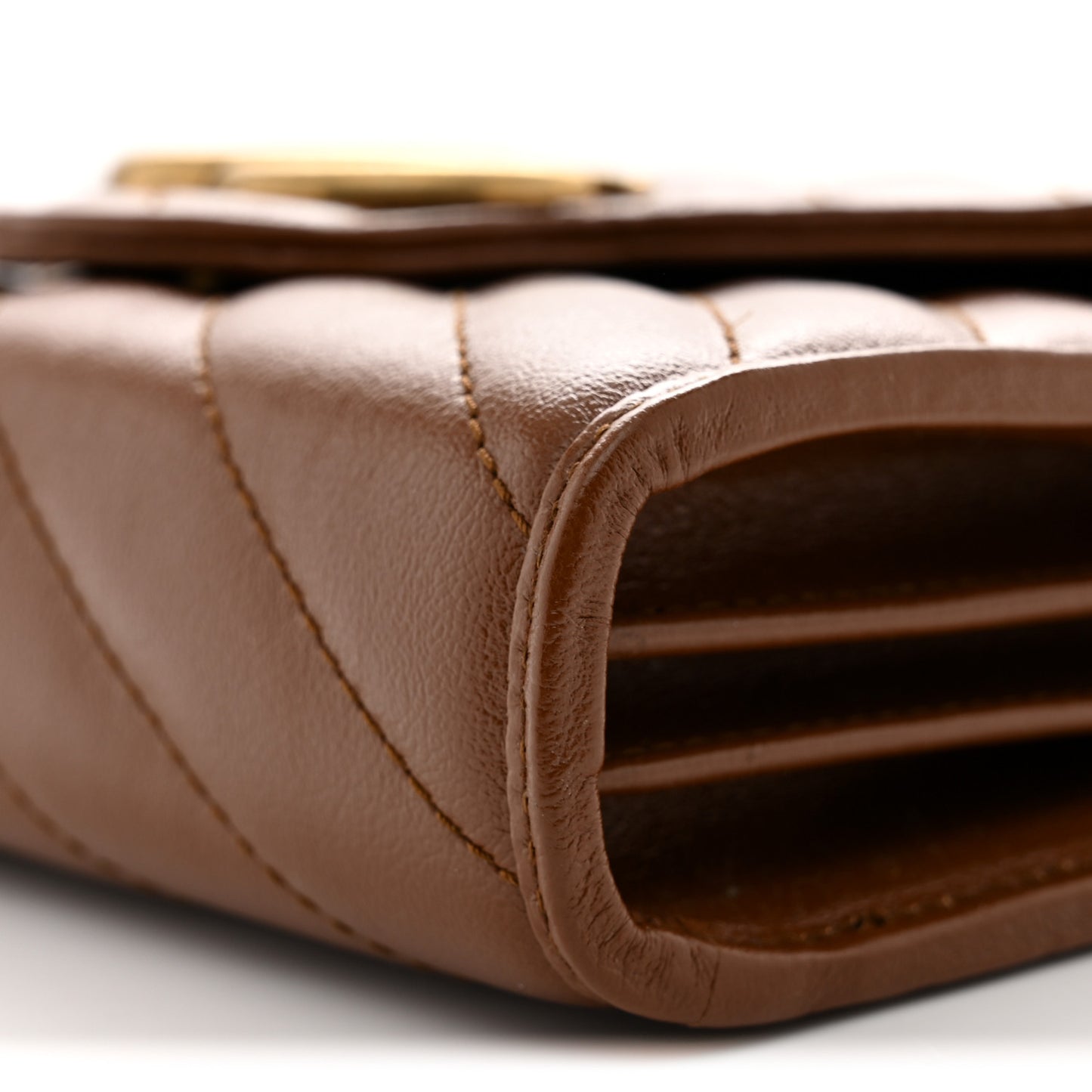 Azalea Calfskin Matelasse Diagonal GG Marmont Chain Wallet Cuir