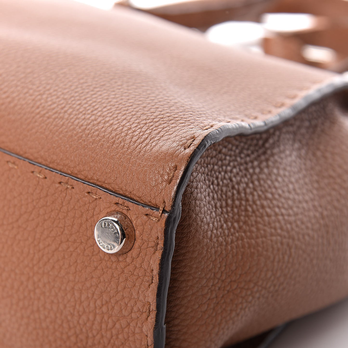 Cuoio Romano Selleria Bi-Color Medium Peekaboo Iconic Satchel Mou Deserto