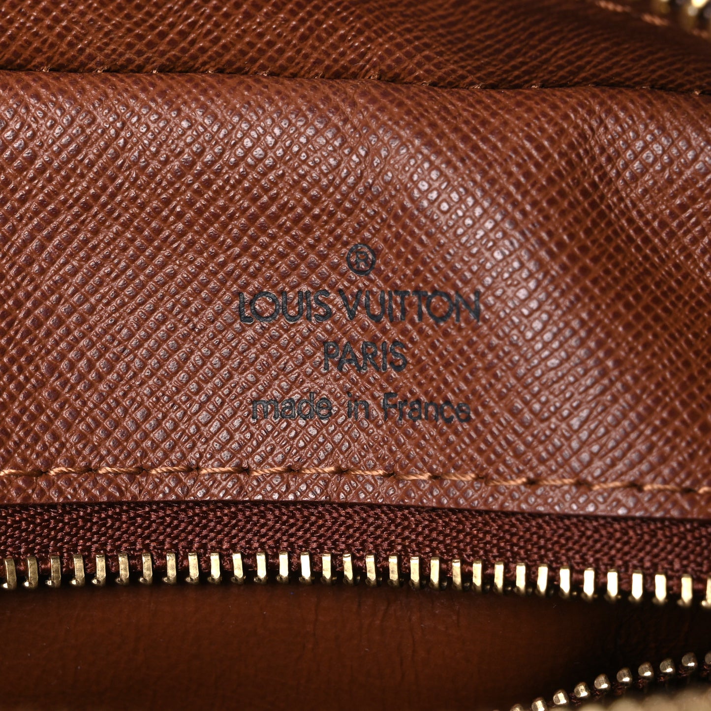Monogram Nil 28