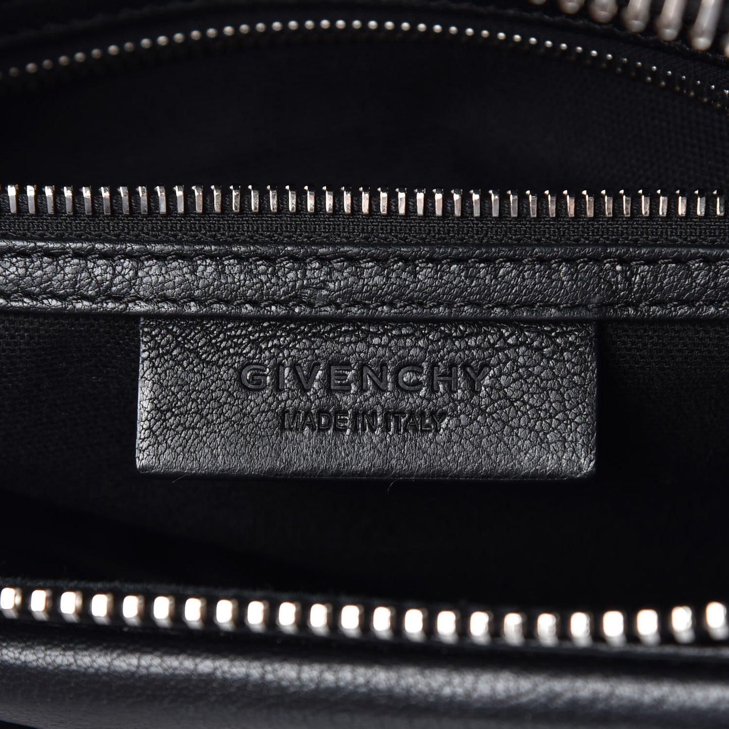 Sugar Goatskin Small Antigona Black