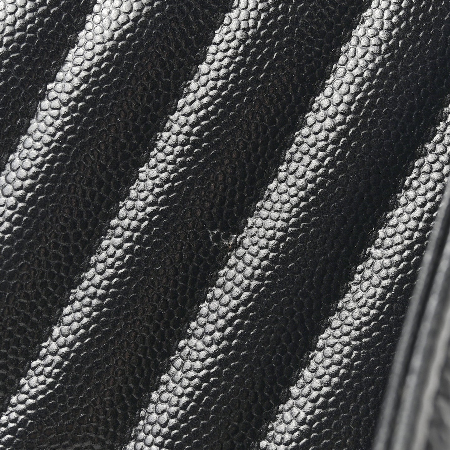 Grain De Poudre Matelasse Chevron Monogram Flap Wallet Black