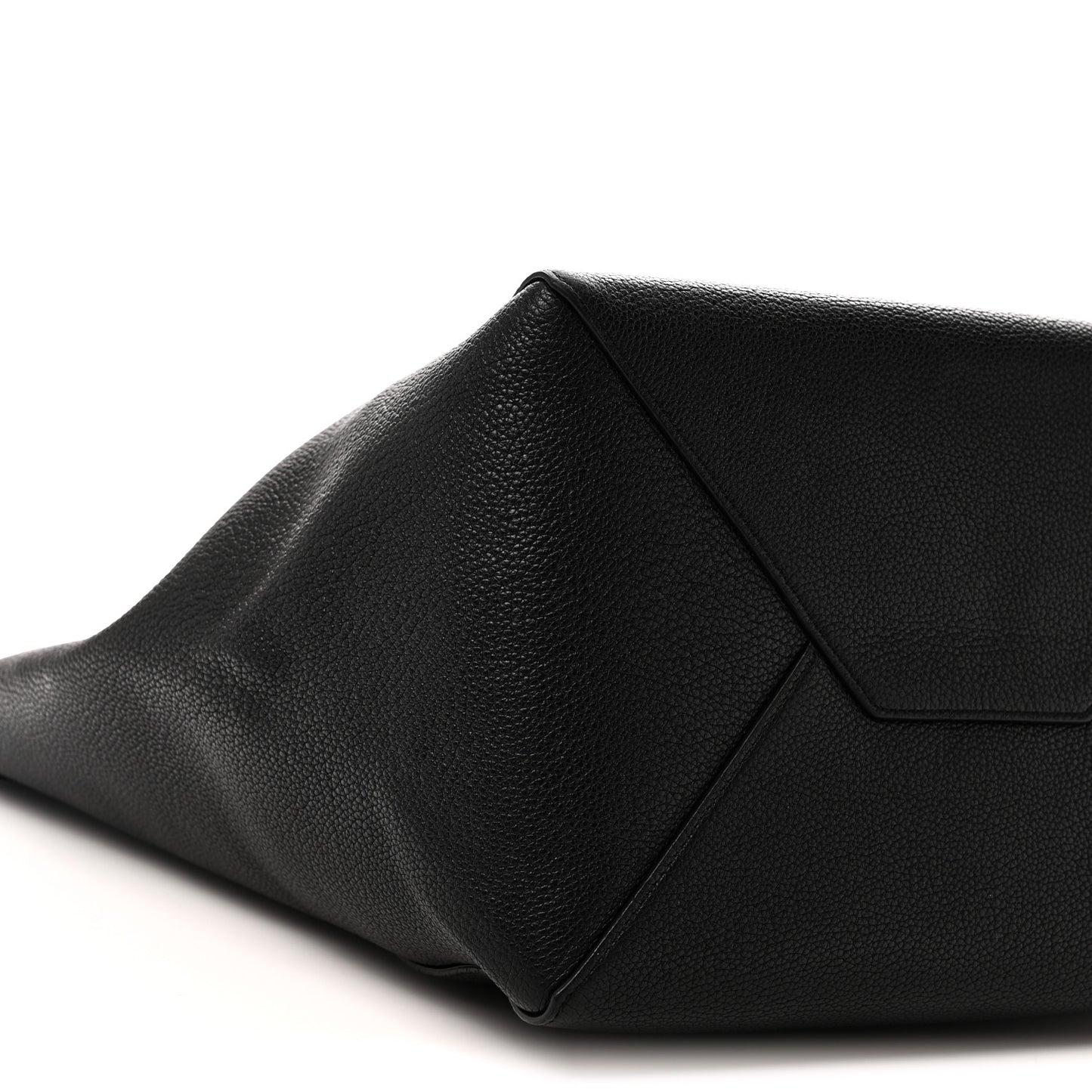 Soft Grained Calfskin Medium Belt Cabas Phantom Black