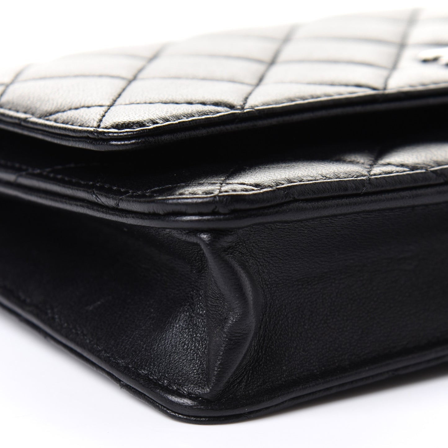 Lambskin Quilted Wallet On Chain WOC Black