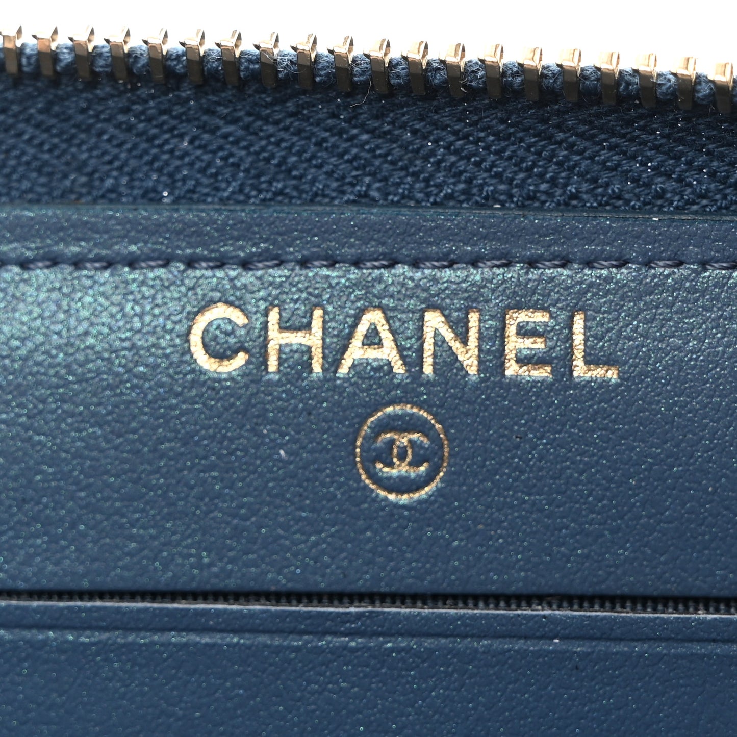 Iridescent Caviar Quilted Medium Zip Around Wallet Dark Blue