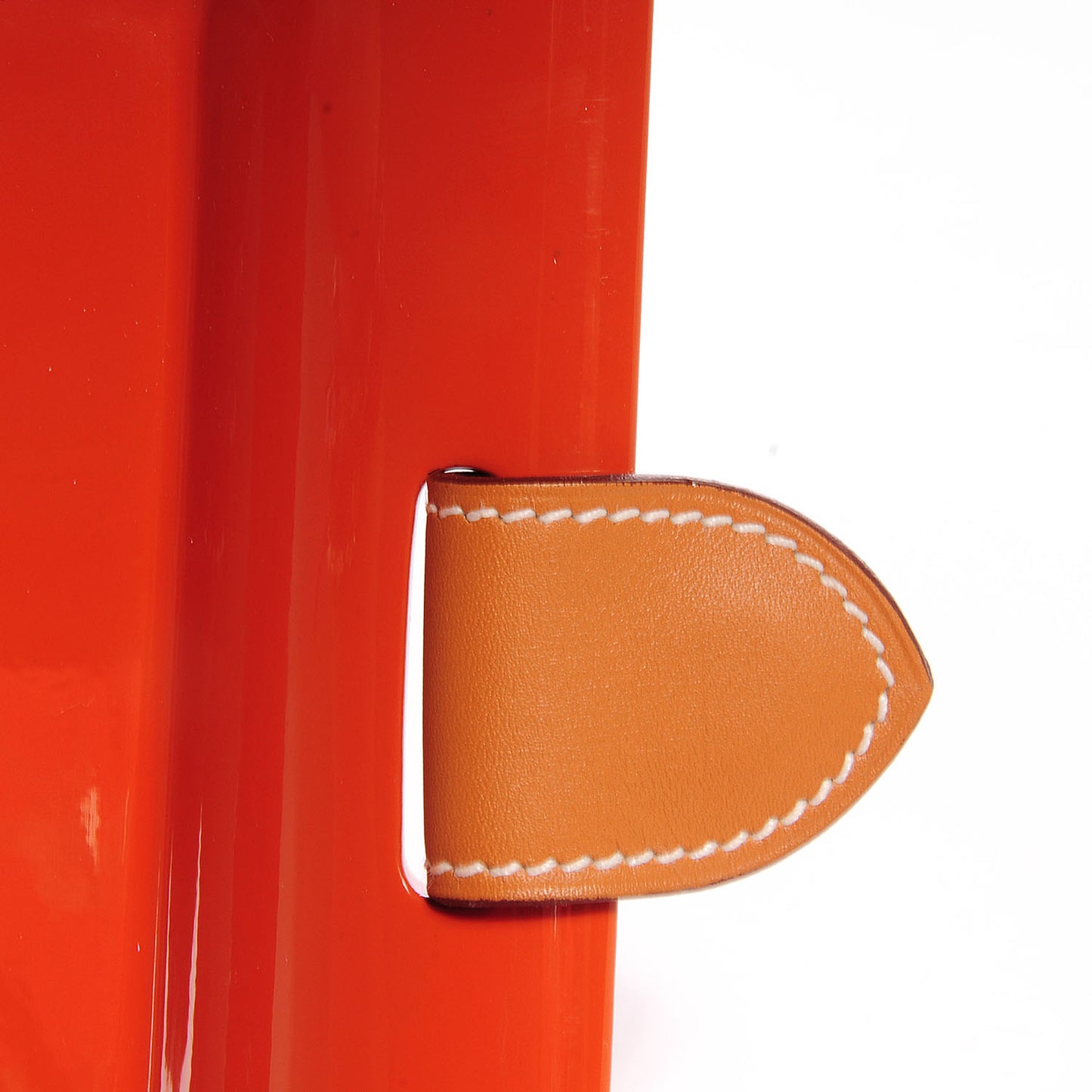 HERMES Lacquered Wood Chamonix Chakor PM Change Tray Orange