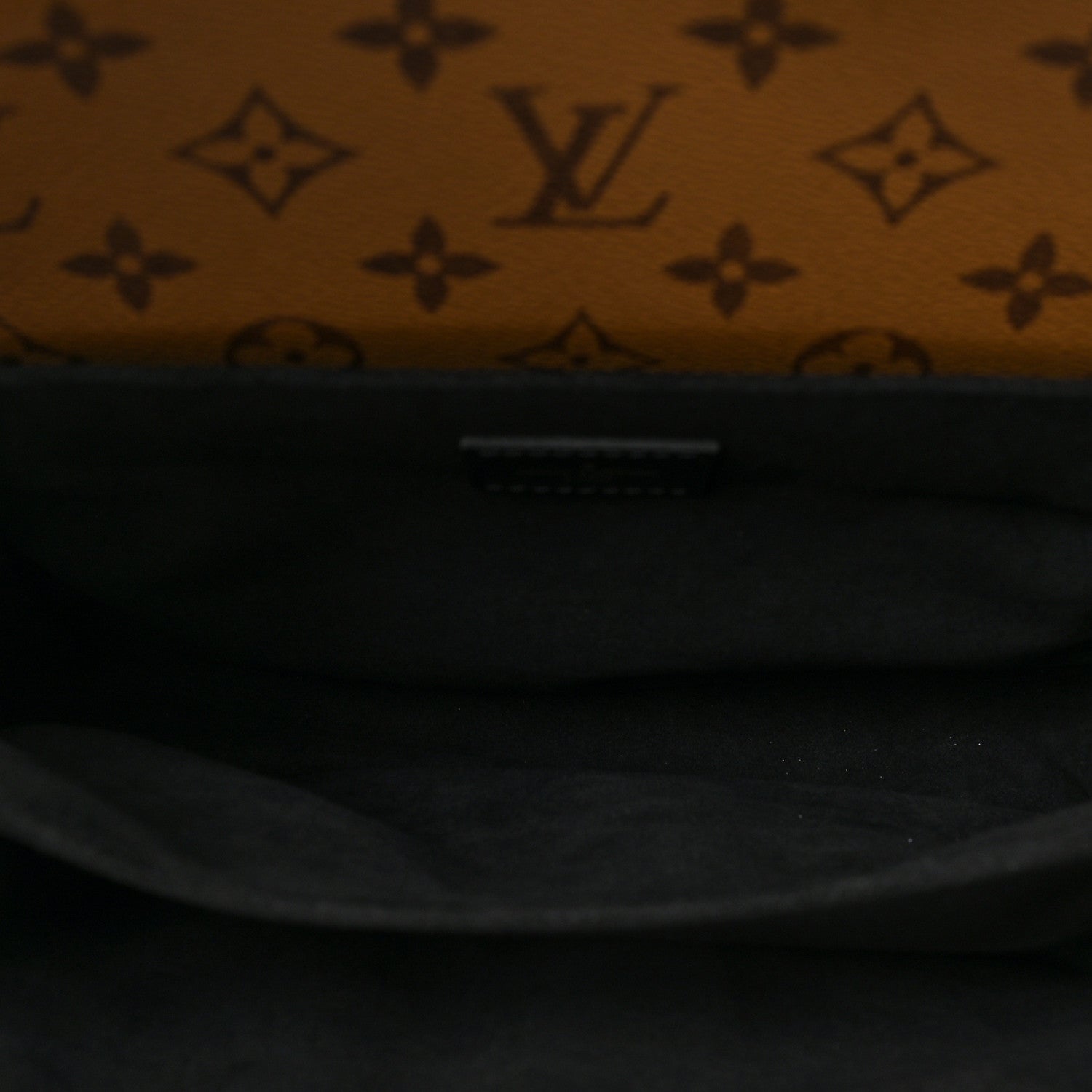 Louis Vuitton Reverse Monogram Pochette Metis 5 of 7
