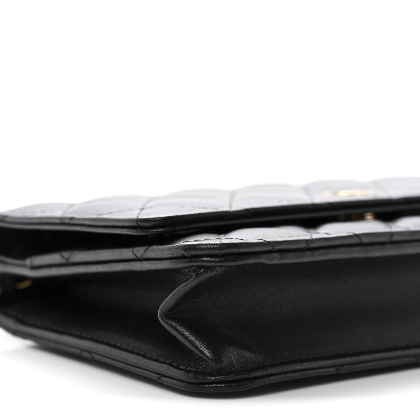 Lambskin Quilted Wallet On Chain WOC Black