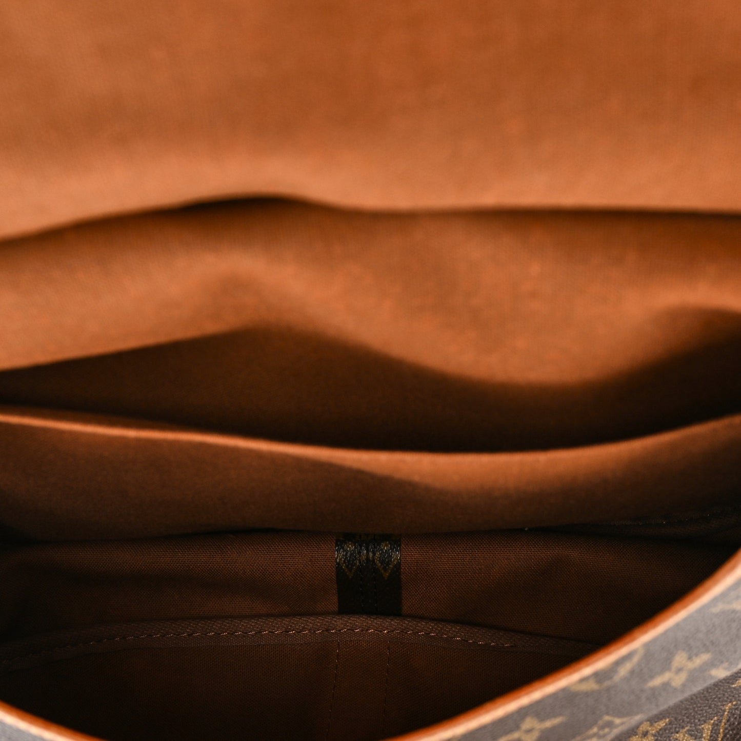 Monogram Saumur 35