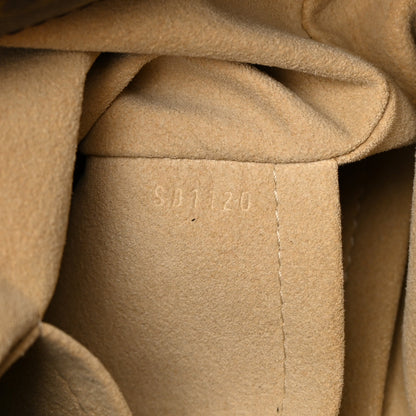 Louis Vuitton Monogram Artsy MM 7 of 22