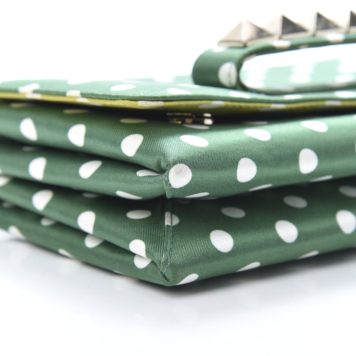 Silk Poise Va Va Voom Shoulder Bag Green Pop