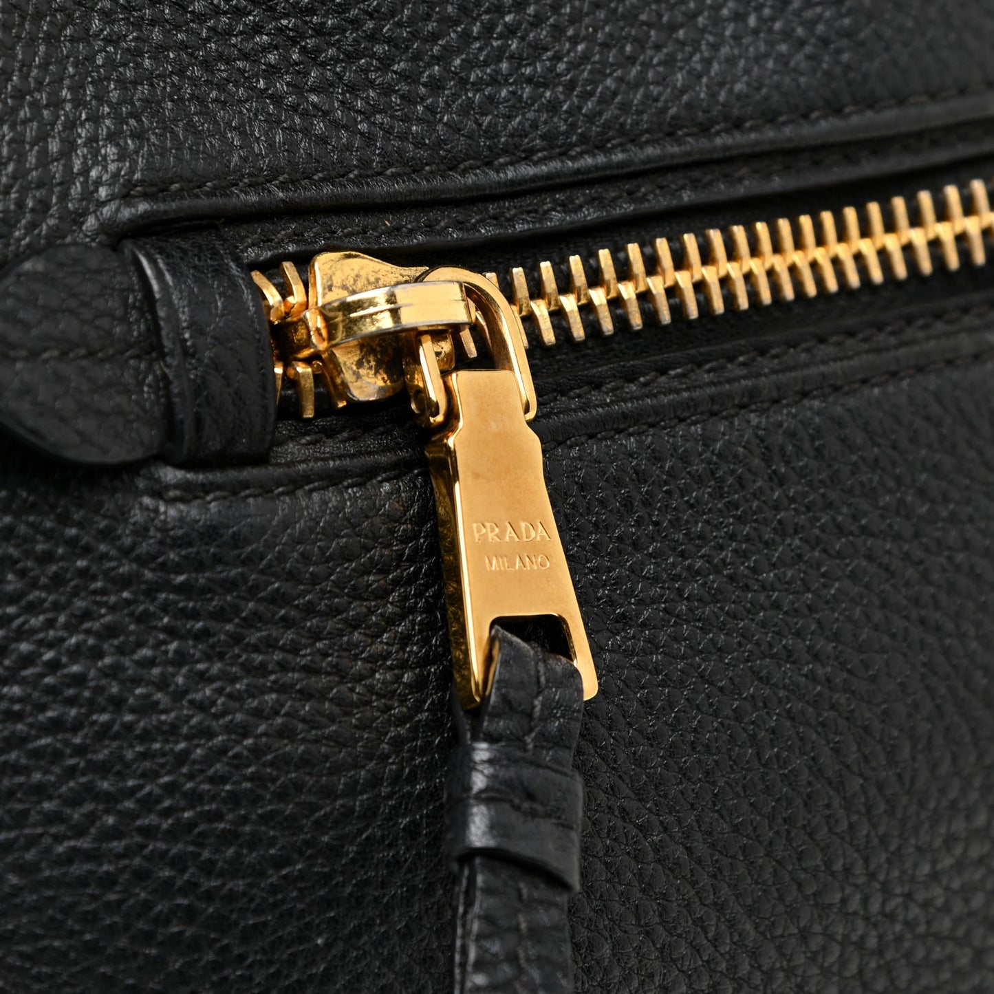 Vitello Daino Shopping Satchel Black