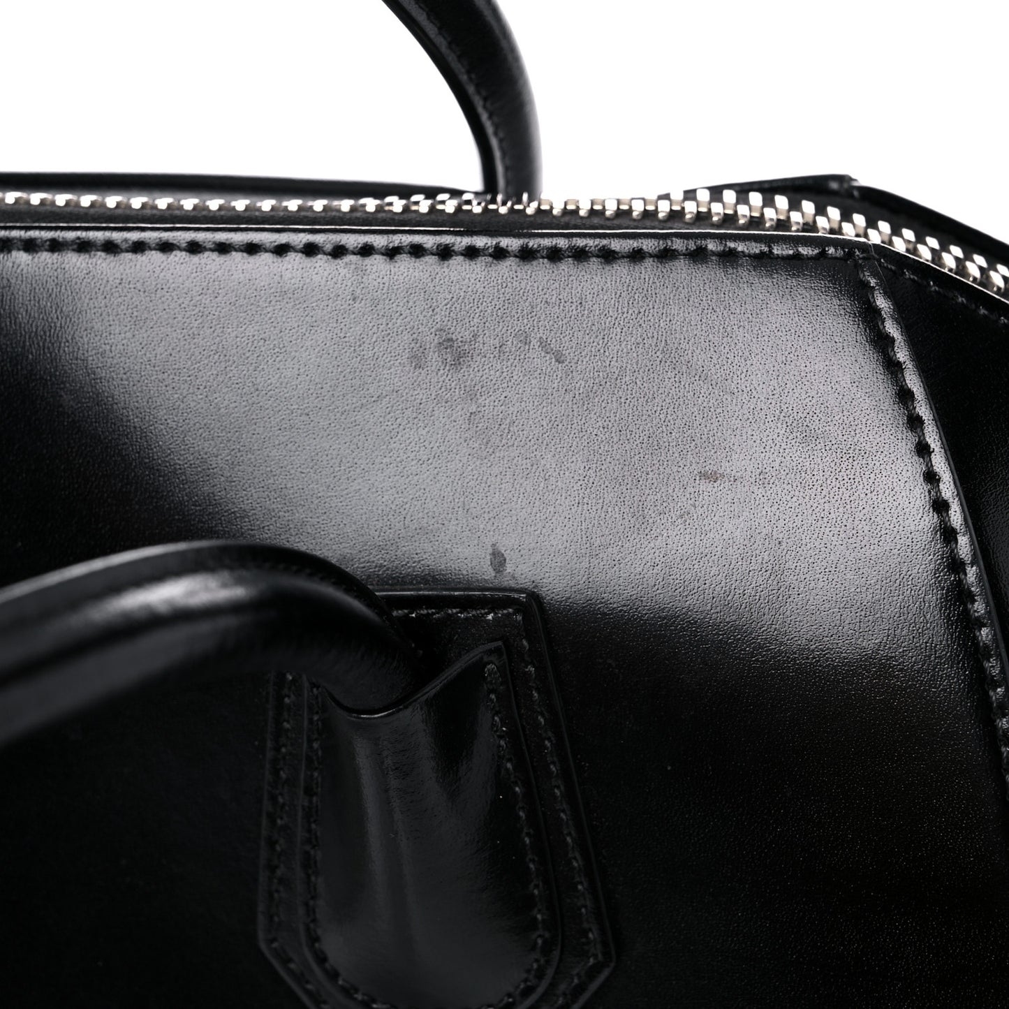 Shiny Lord Calfskin Medium Antigona Black